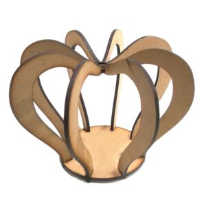 Corona 3D chica ancho 16 cm. altura 12 cm. MDF 3mm