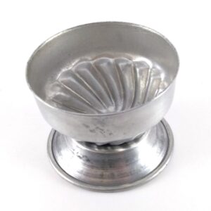 Molde de acero inoxidable velita torneada diametro 7,5 cm. alt. 5 cm. V241