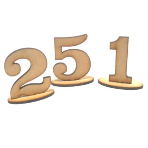 Numero con pie 6 cm. MDF 3mm